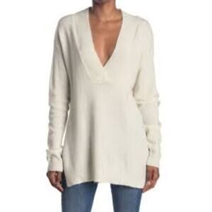 RDI Women's Deep‎ Plunge V-Neck Side Slit Tunic Sweater In Pearl Essence Xsmall